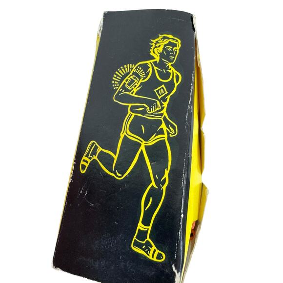 New In Box Vintage 1960s Road Runner Safety Light Original Batteries Included - Picture 5 of 6